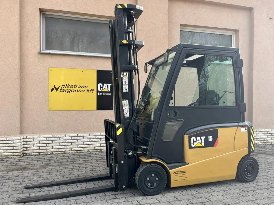 Cat® EP16PN-48E elektromos homlokvillás