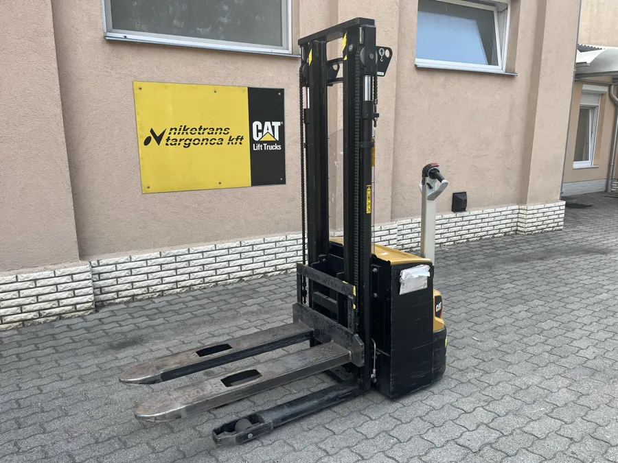 Cat® GP15N gázüzemű homlokvillás