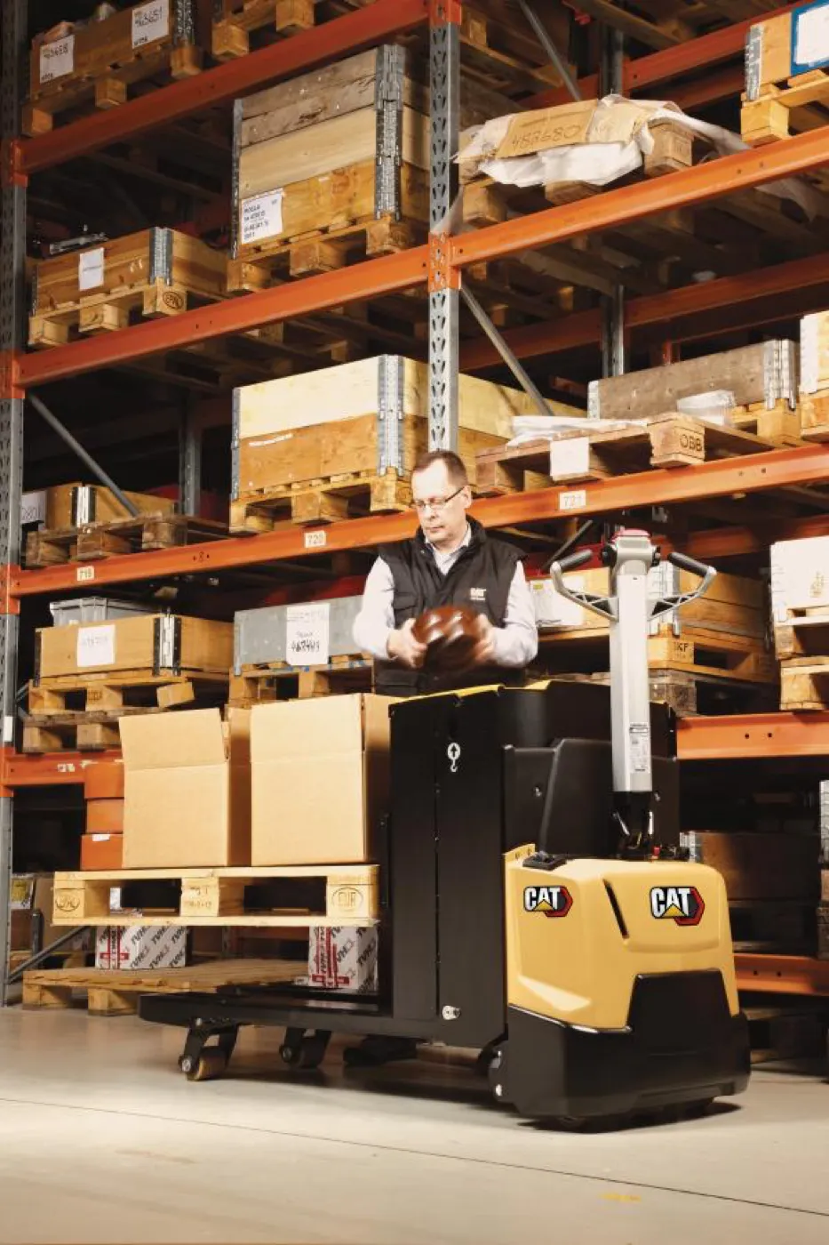 Cat® NPP16-20N3(R)(E) elektromos raklapszállító targoncák – 4. kép